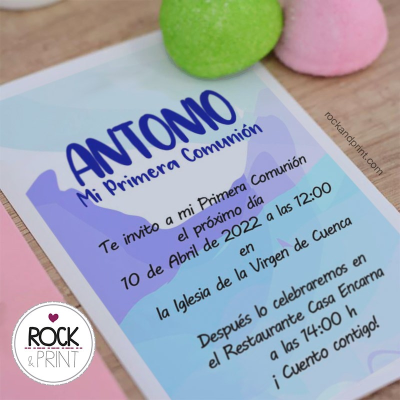 Invitación Comunión con Niña personalizada y acuarela